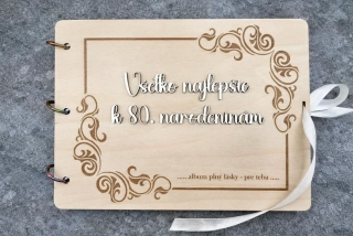 Drevený fotoalbum